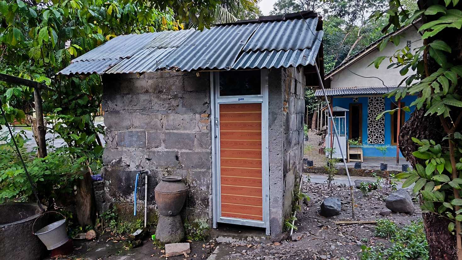 Foto Jamban/WC 100%